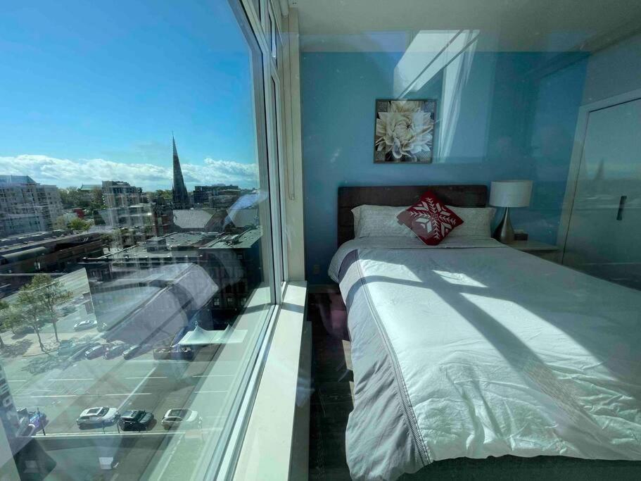 Modern 2 Bedroom Ocean Views Victoria Downtown Free Parking Eksteriør bilde