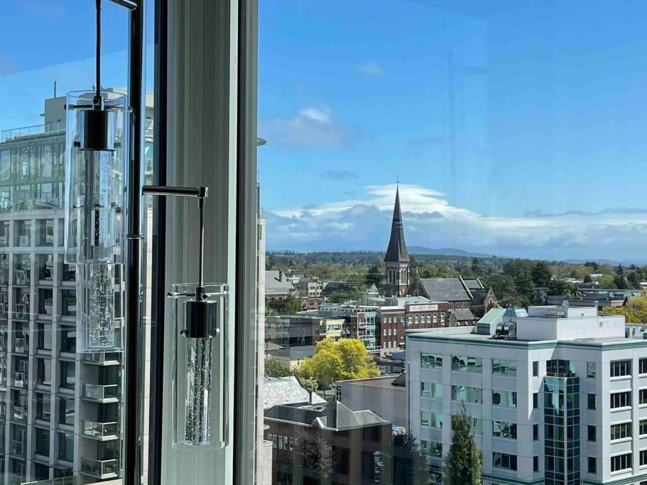 Modern 2 Bedroom Ocean Views Victoria Downtown Free Parking Eksteriør bilde